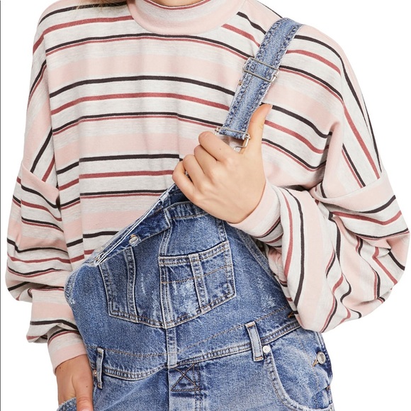 Last one ☝️ NWT Free People Steph Balloon Top - Picture 3 of 8